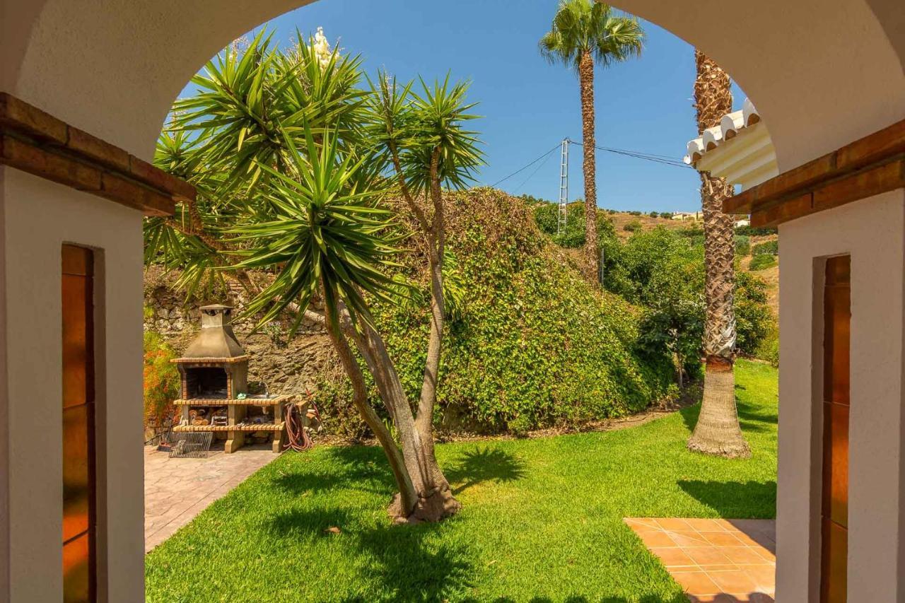 Villa Andalucia: Cerca De Todo, Intimidad Y Espacio Nerja Εξωτερικό φωτογραφία