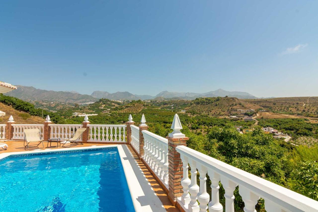 Villa Andalucia: Cerca De Todo, Intimidad Y Espacio Nerja Εξωτερικό φωτογραφία
