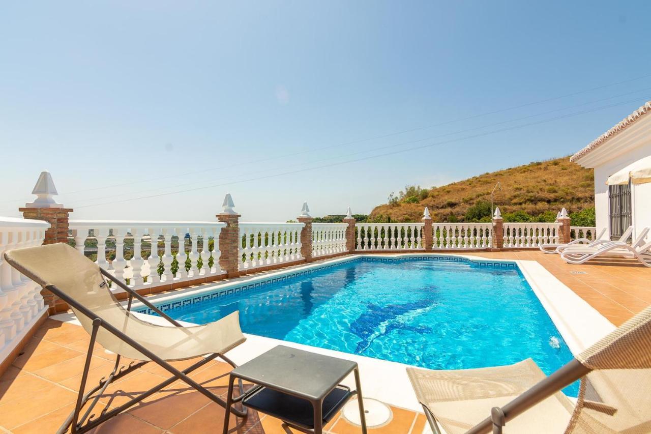 Villa Andalucia: Cerca De Todo, Intimidad Y Espacio Nerja Εξωτερικό φωτογραφία