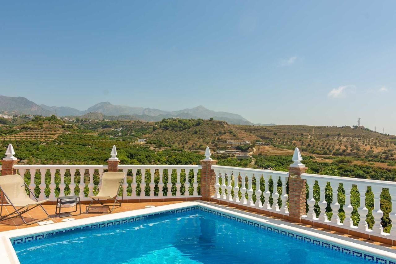 Villa Andalucia: Cerca De Todo, Intimidad Y Espacio Nerja Εξωτερικό φωτογραφία
