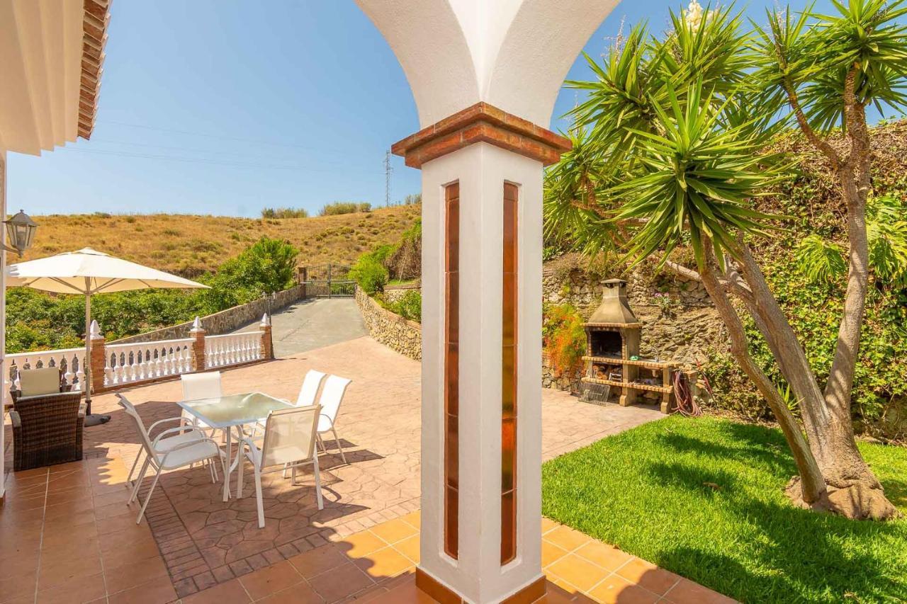 Villa Andalucia: Cerca De Todo, Intimidad Y Espacio Nerja Εξωτερικό φωτογραφία